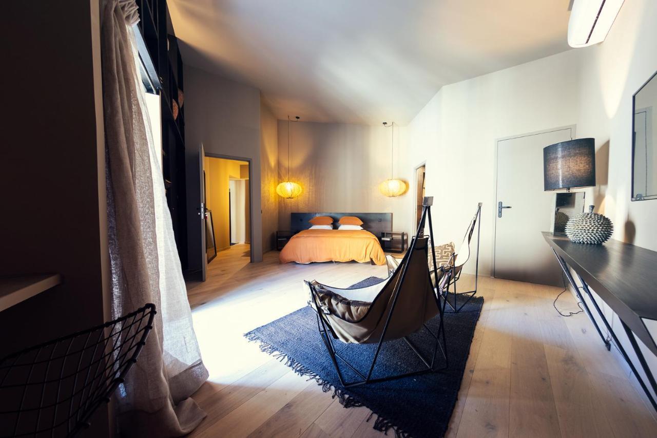 El Pati Bed & Breakfast Thuir Bagian luar foto